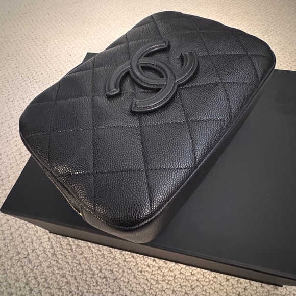 Chanel Timeless Vanity Case- 23P Top handle - Picture 5 of 10